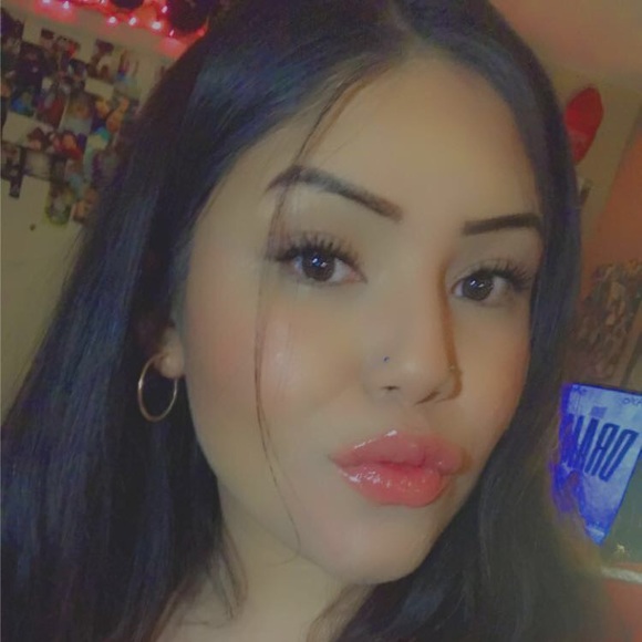 Meet your Posher, Ashley - Picture 1 of 1